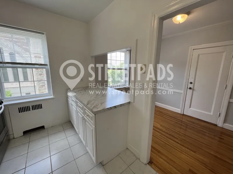 1163 Beacon St, Longwood