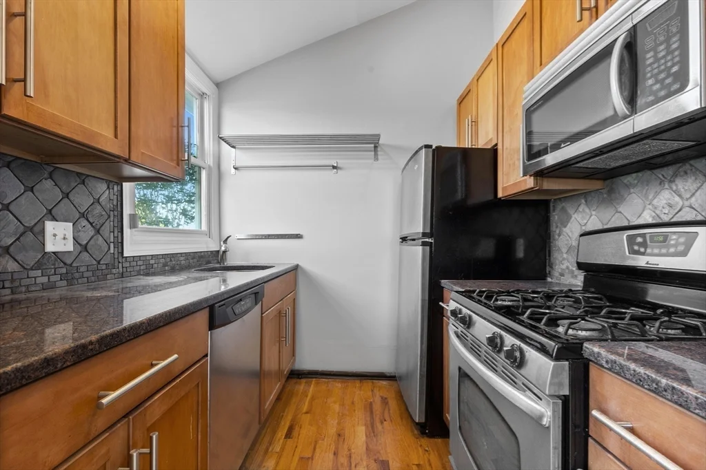 11 Thomas Park, South Boston