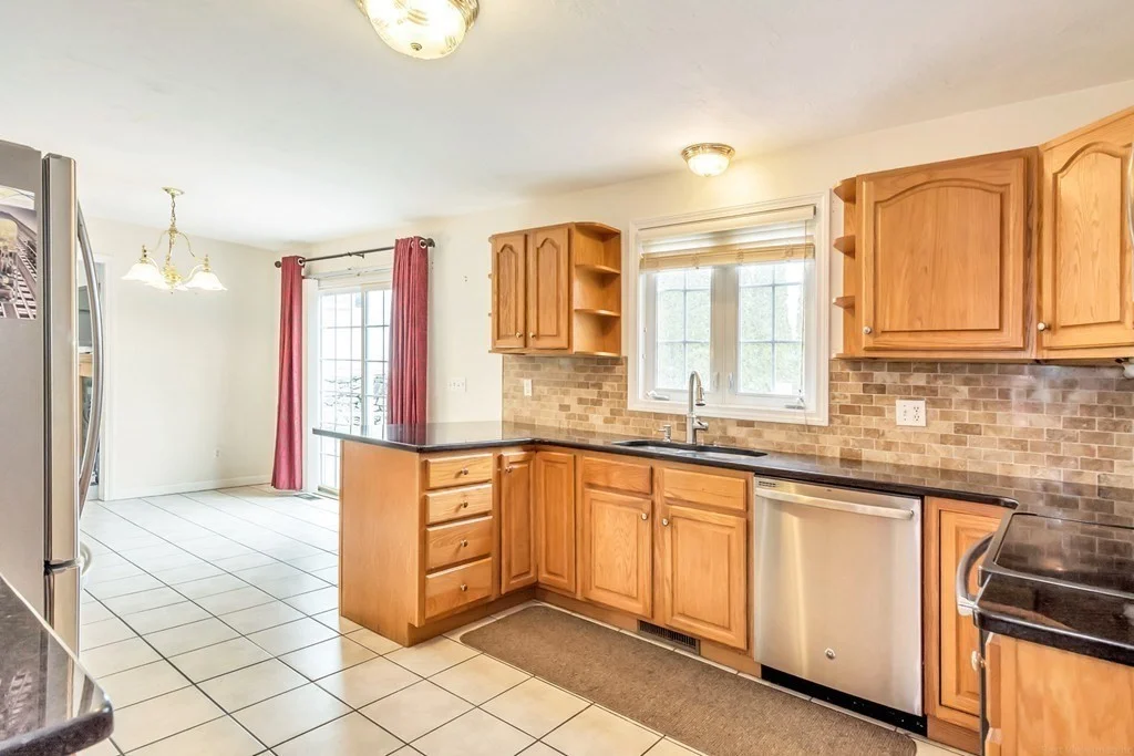 469 Walnut St, Shrewsbury