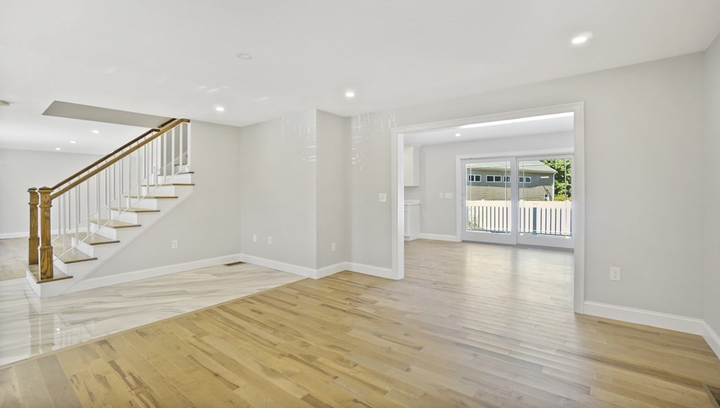 21 Arbor Ct, East Walpole