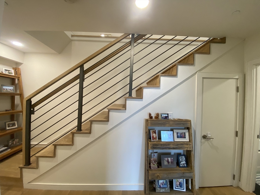 78 Fort Ave, Roxbury