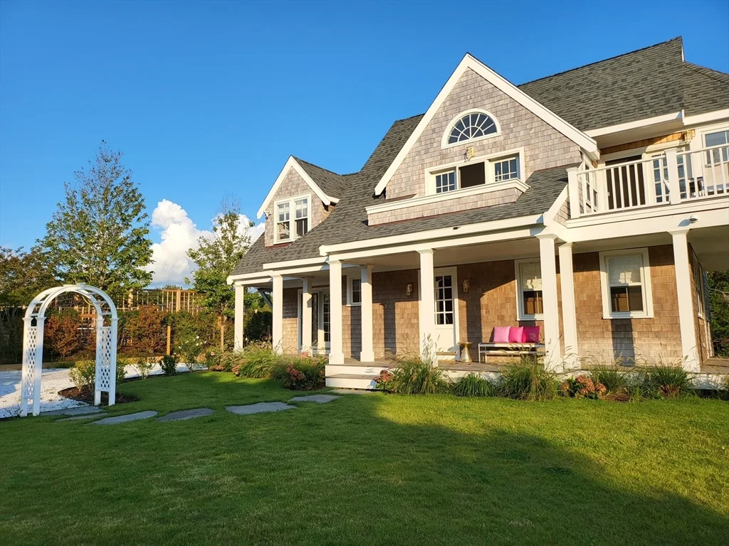 63 Monomoy Rd, Monomoy