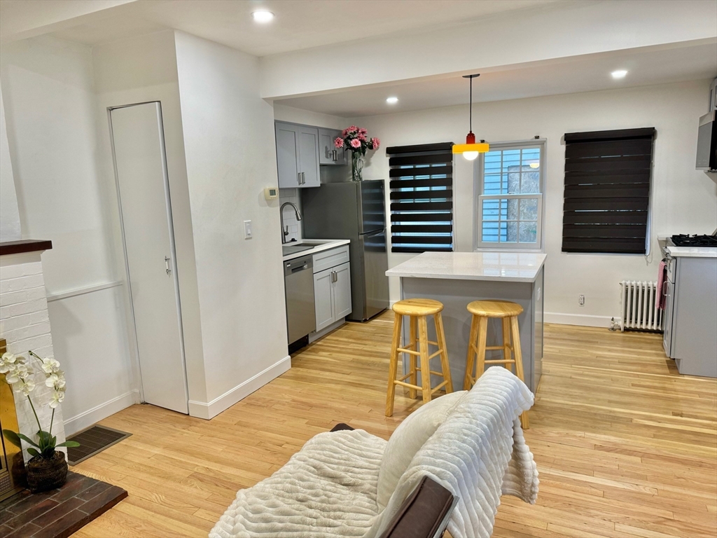 1001 Memorial Dr, Riverside