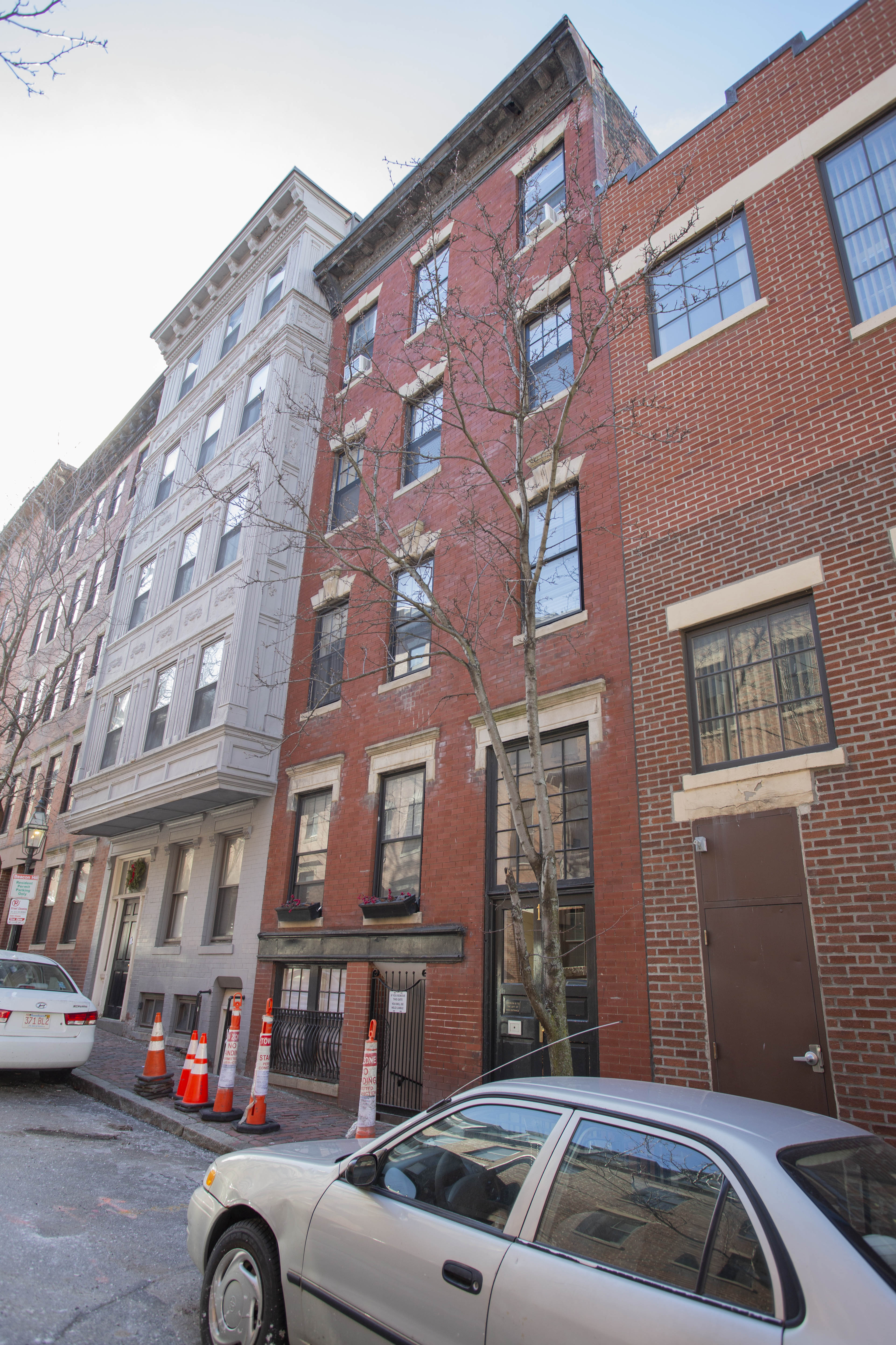 Studio bed, 1 bath apartment for rent at 11 Irving St Unit 1, Beacon Hill — photo 11 of 16