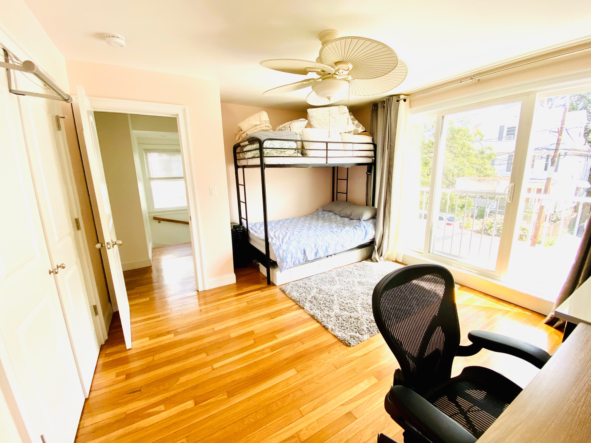 4 bed, 2.5 bath apartment for rent at 12 Bradbury St Unit 1, Allston — photo 6 of 11