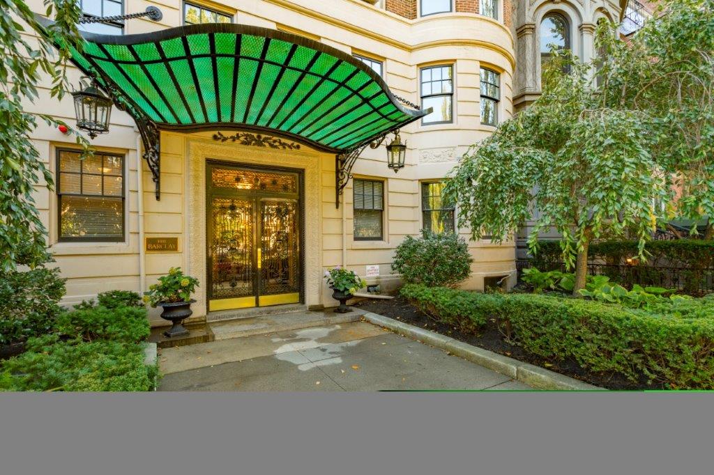 Studio bed, 1 bath apartment for rent at 12 Commonwealth Ave Unit 707,,, Back Bay — photo 3 of 4