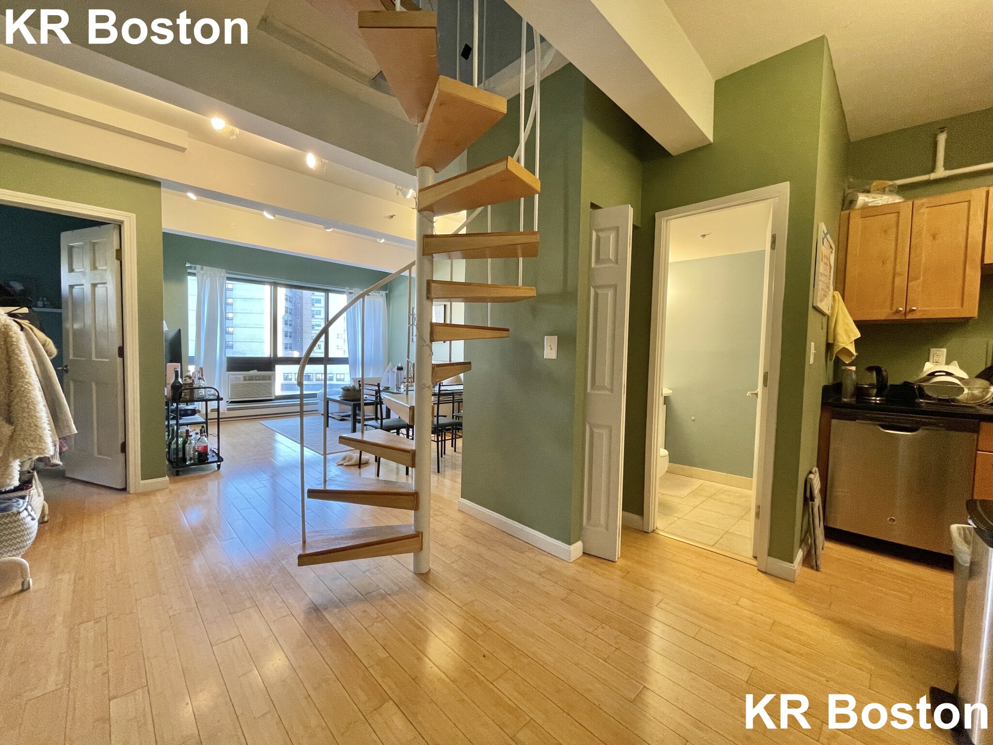 4 bed, 1.5 bath apartment for rent at 12 Stoneholm St Unit 602, Fenway — photo 7 of 8