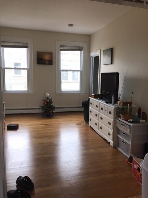 1 bed, 1 bath apartment for rent at 12 Summer St Unit 2, Charlestown — photo 1 of 4