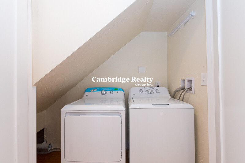5 bed, 3 bath apartment for rent at 11 Winter Hill Rd Unit 2, South Medford — photo 12 of 29