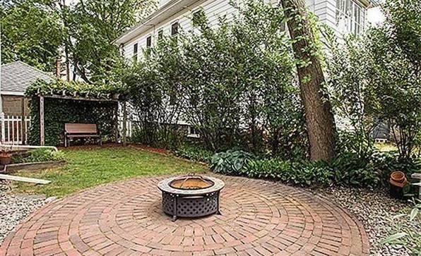3 bed, 2 bath apartment for rent at 346-348 Belmont St Unit 2T, Watertown — photo 9 of 9