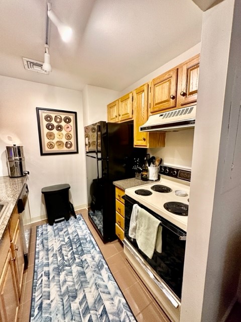 1 bed, 1 bath apartment for rent at 300 Commercial St Unit 601, North End — photo 12 of 25