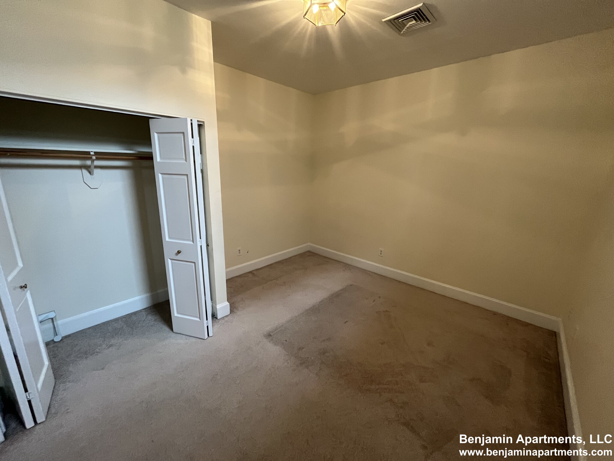 1 bed, 1 bath apartment for rent at 120 Norway St Unit 1, Fenway — photo 4 of 11