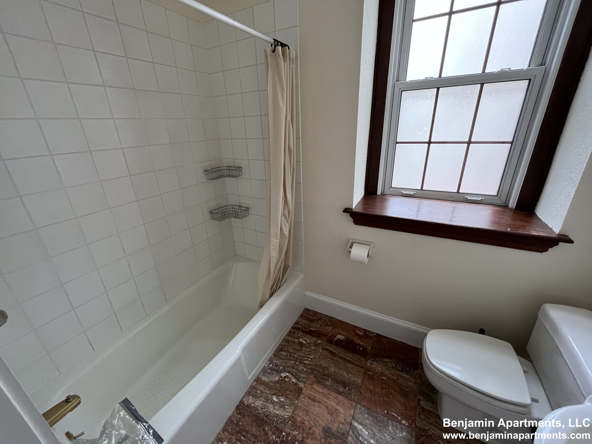1 bed, 1 bath apartment for rent at 120 Norway St Unit 1, Fenway — photo 6 of 11