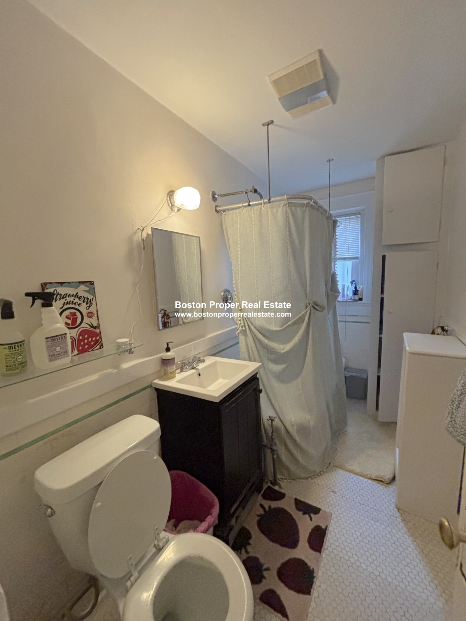 120 University Rd, Aspinwall Hill