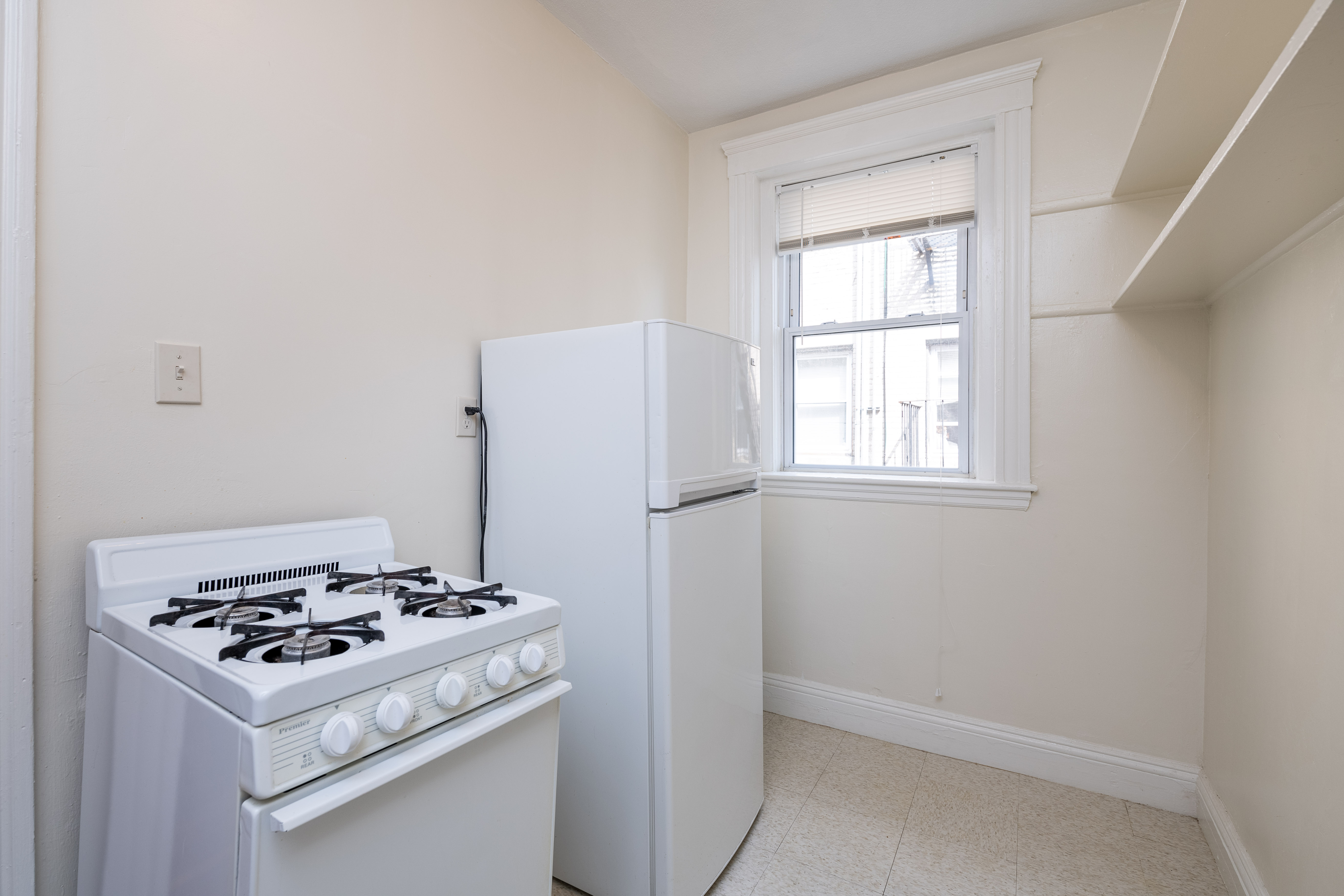 Studio bed, 1 bath apartment for rent at 49 Worthington St Unit 44, Mission Hill — photo 3 of 12