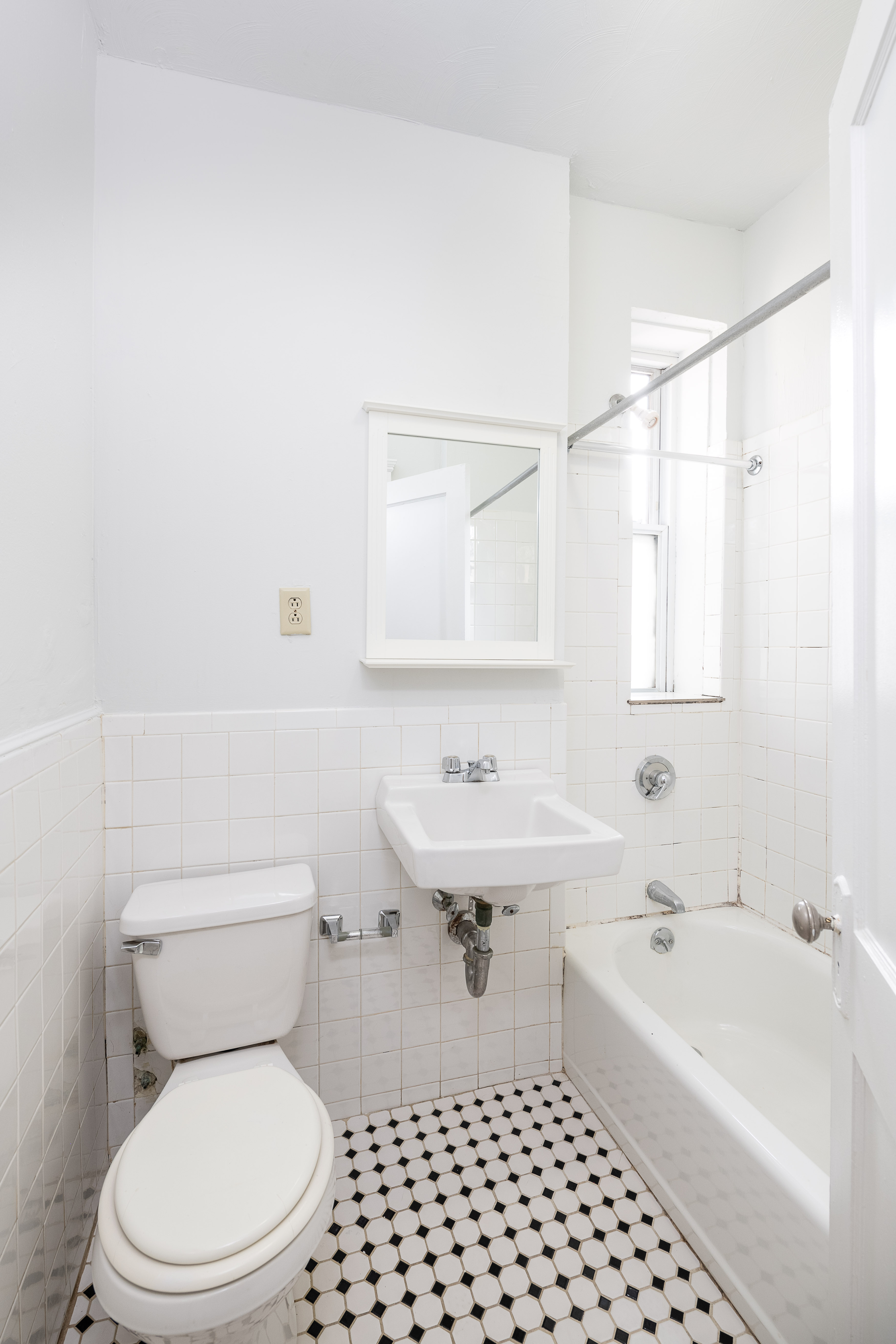 Studio bed, 1 bath apartment for rent at 49 Worthington St Unit 44, Mission Hill — photo 11 of 12