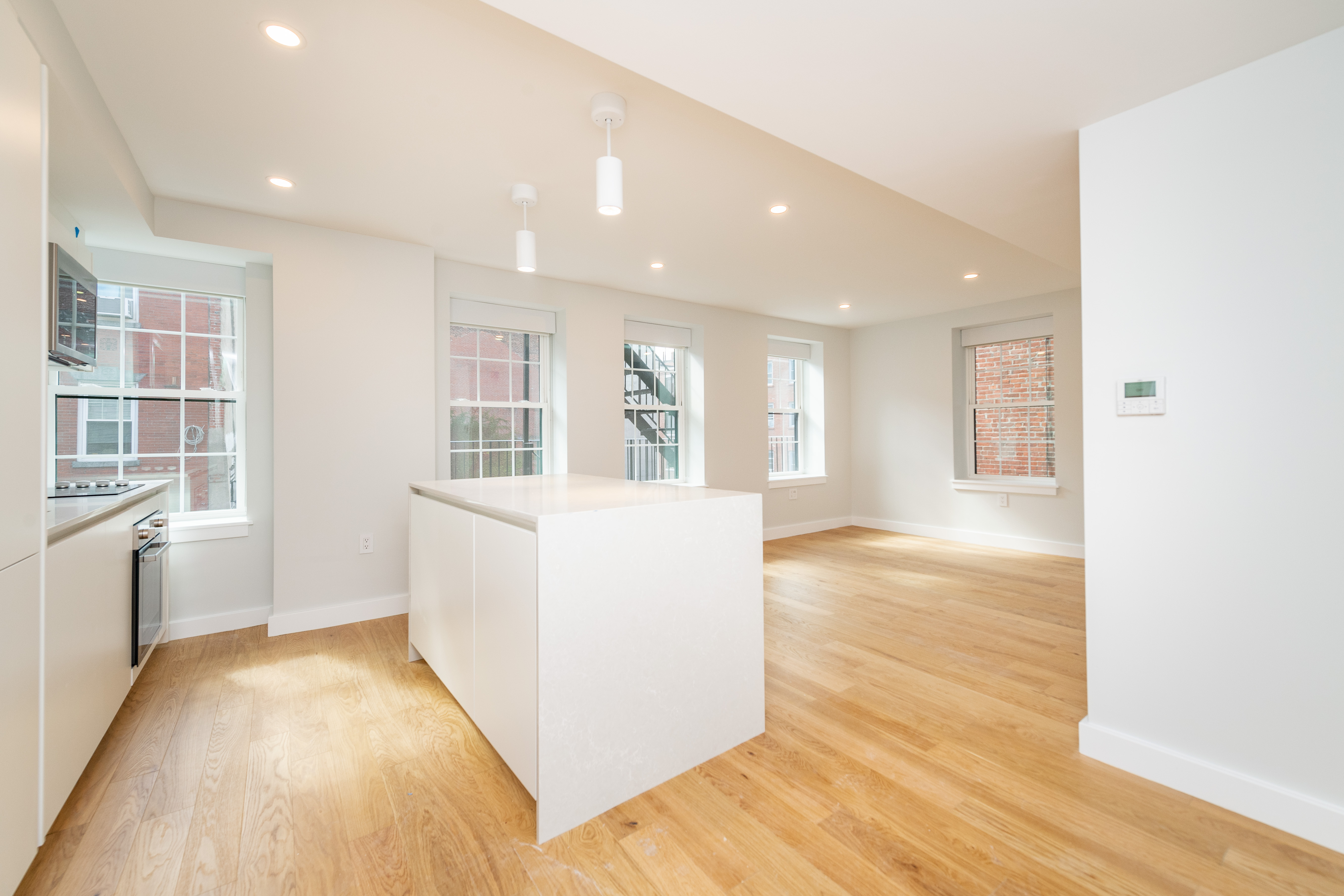 1 bed, 1 bath apartment for rent at 24 Fleet St Unit 3, North End — photo 2 of 5