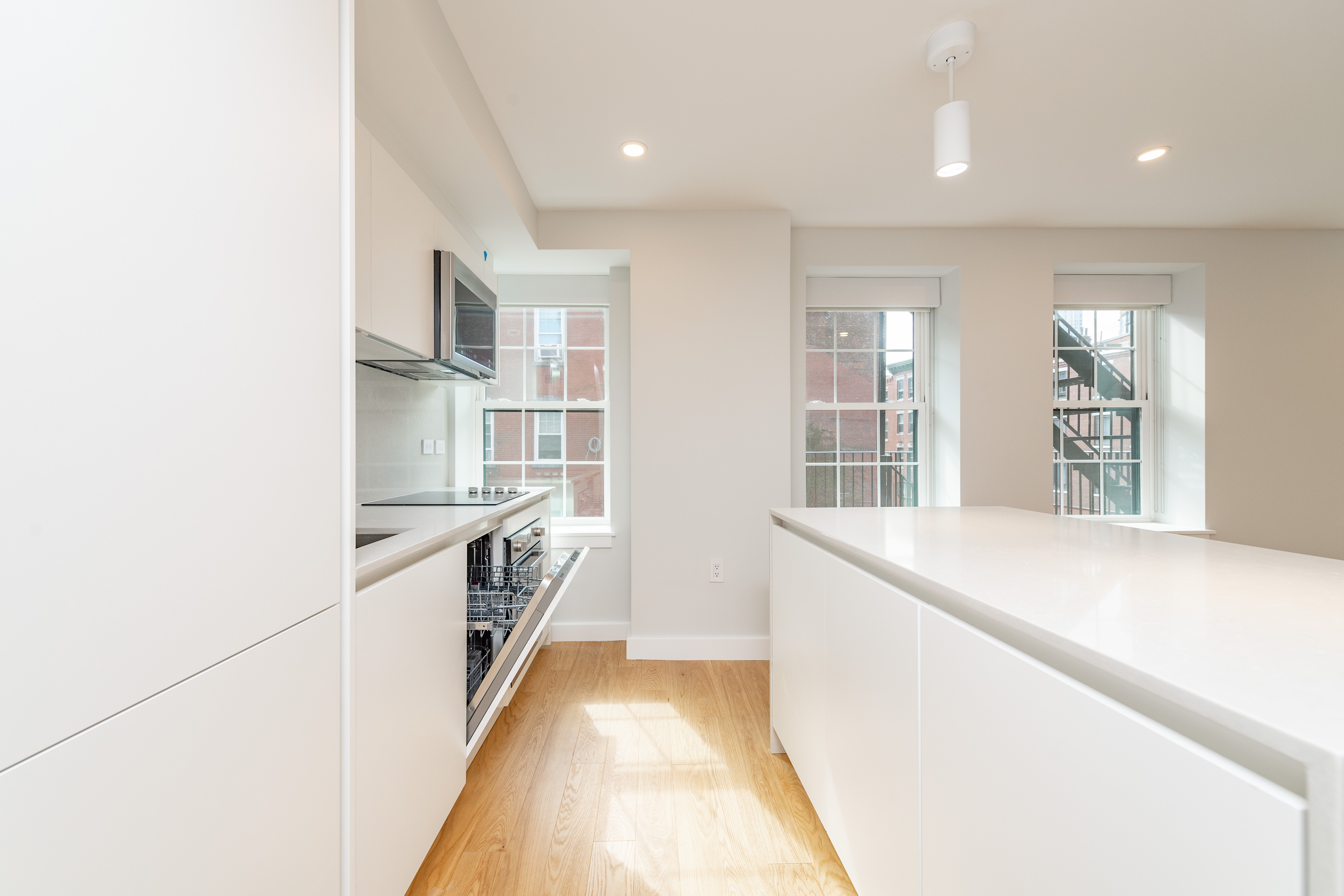 1 bed, 1 bath apartment for rent at 24 Fleet St Unit 3, North End — photo 1 of 5