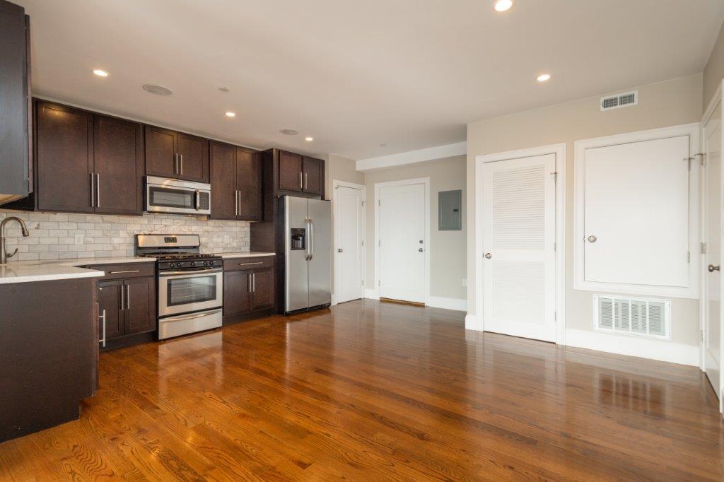 2 bed, 1.5 bath apartment for rent at 337 D St Unit 18, South Boston — photo 2 of 14