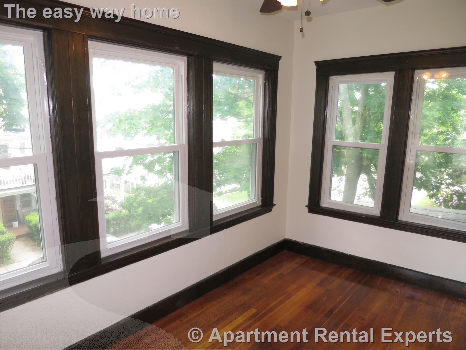 63 Liberty Ave, Davis Square