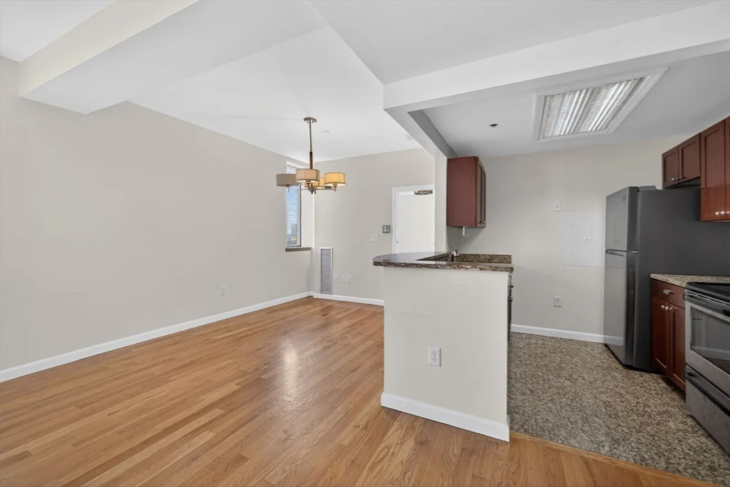 169 Monsignor O'brien Hwy, East Cambridge