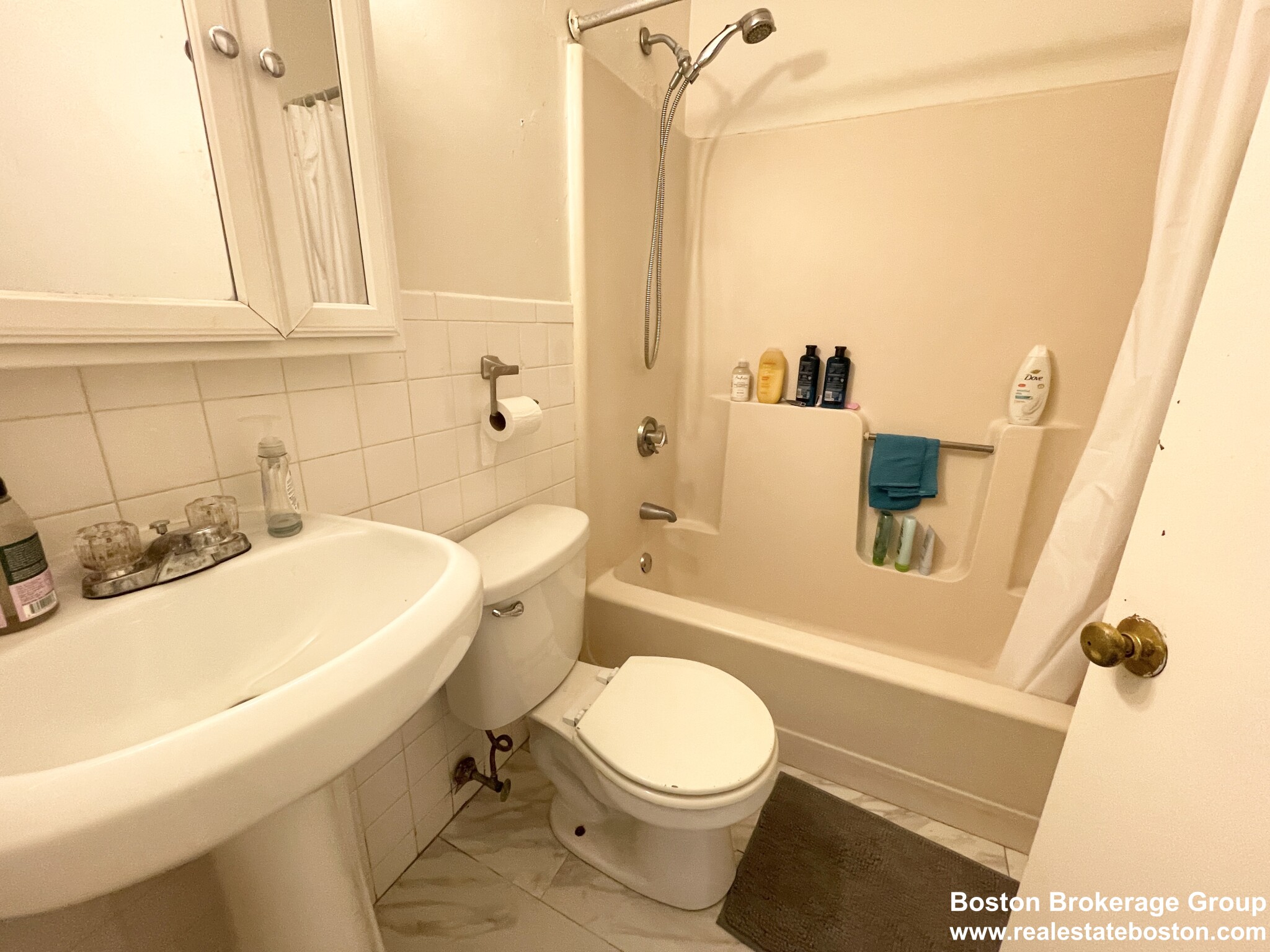 90 Hammond St, Roxbury