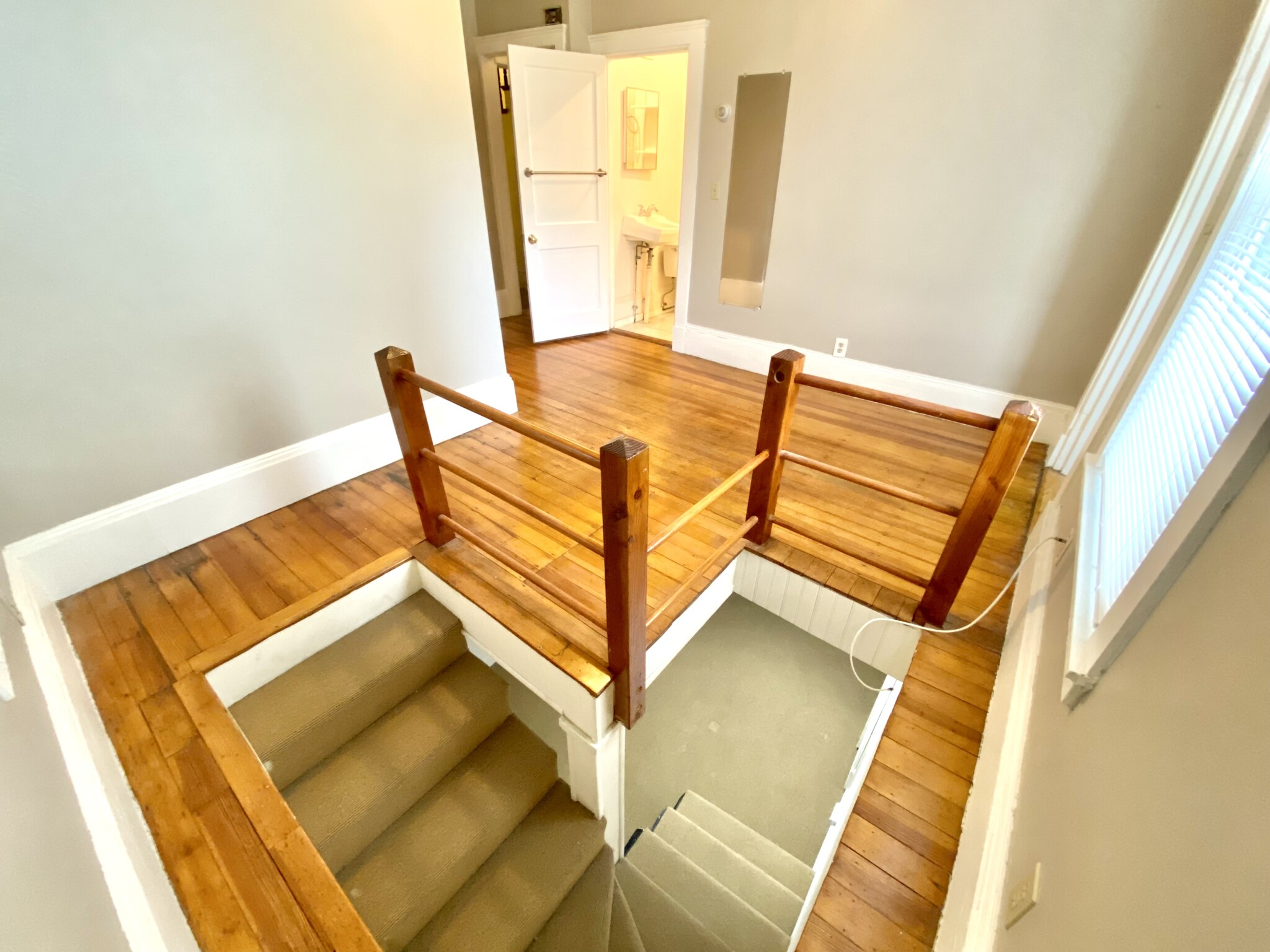 32 Fairmont Ave, Cambridgeport