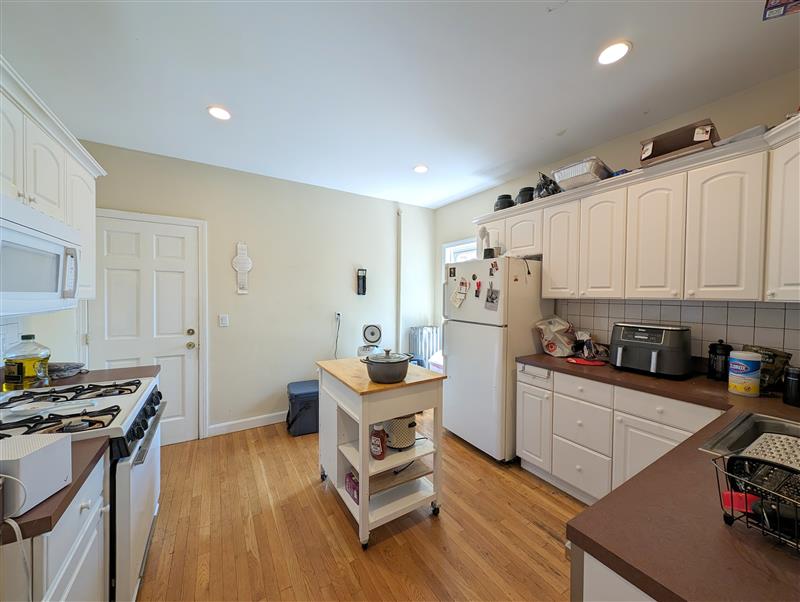 15 Paulina St, Tufts