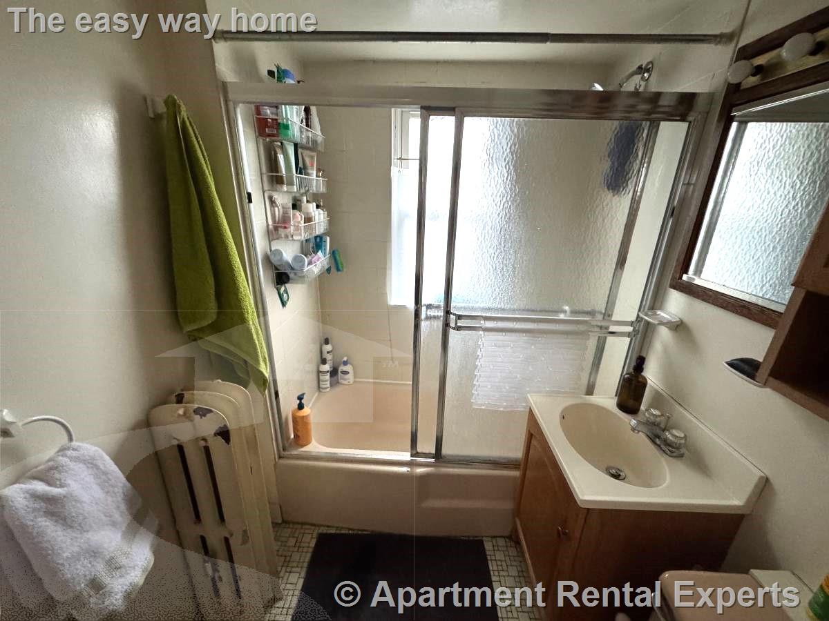 21 Sartwell Ave, Porter Square