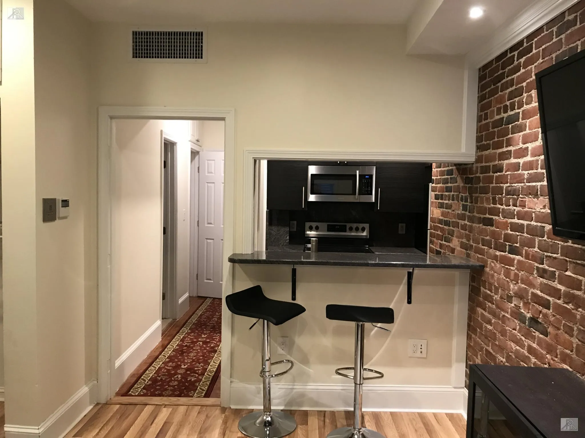 69 Babcock St, North Brookline