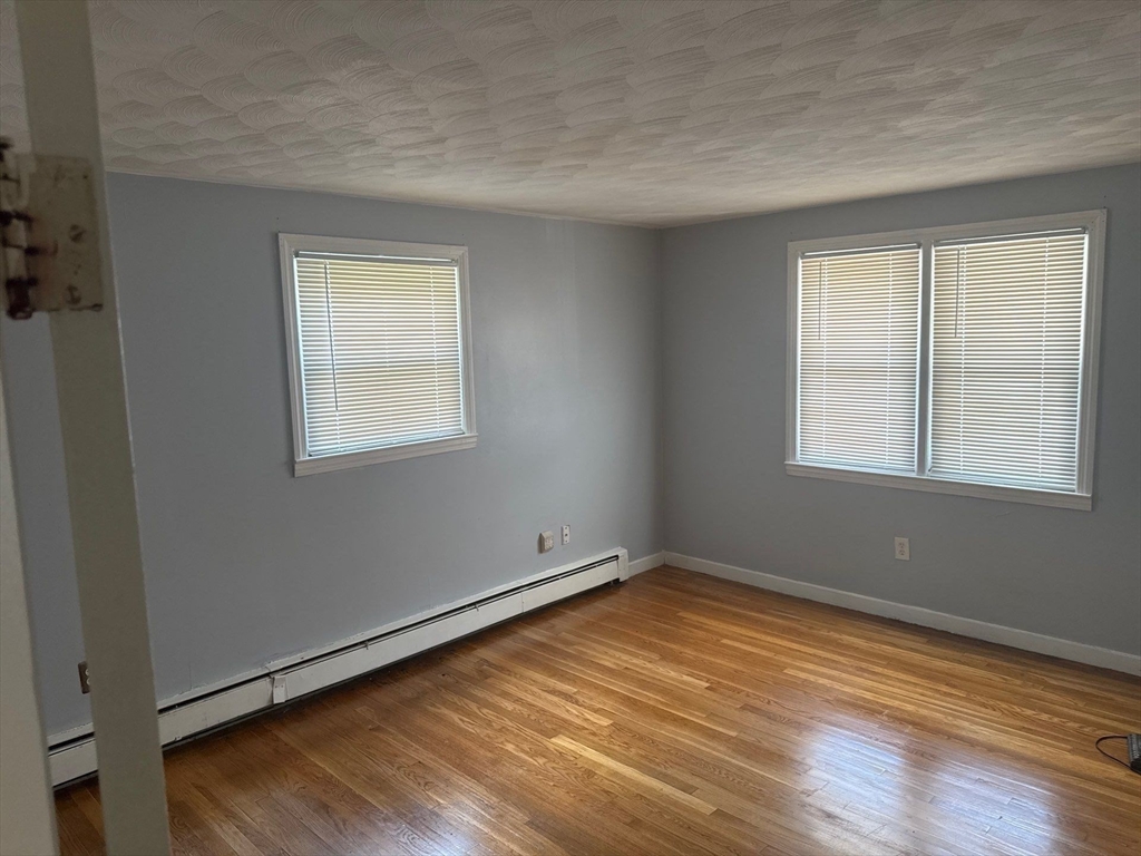 72 Longfellow Rd, Worcester