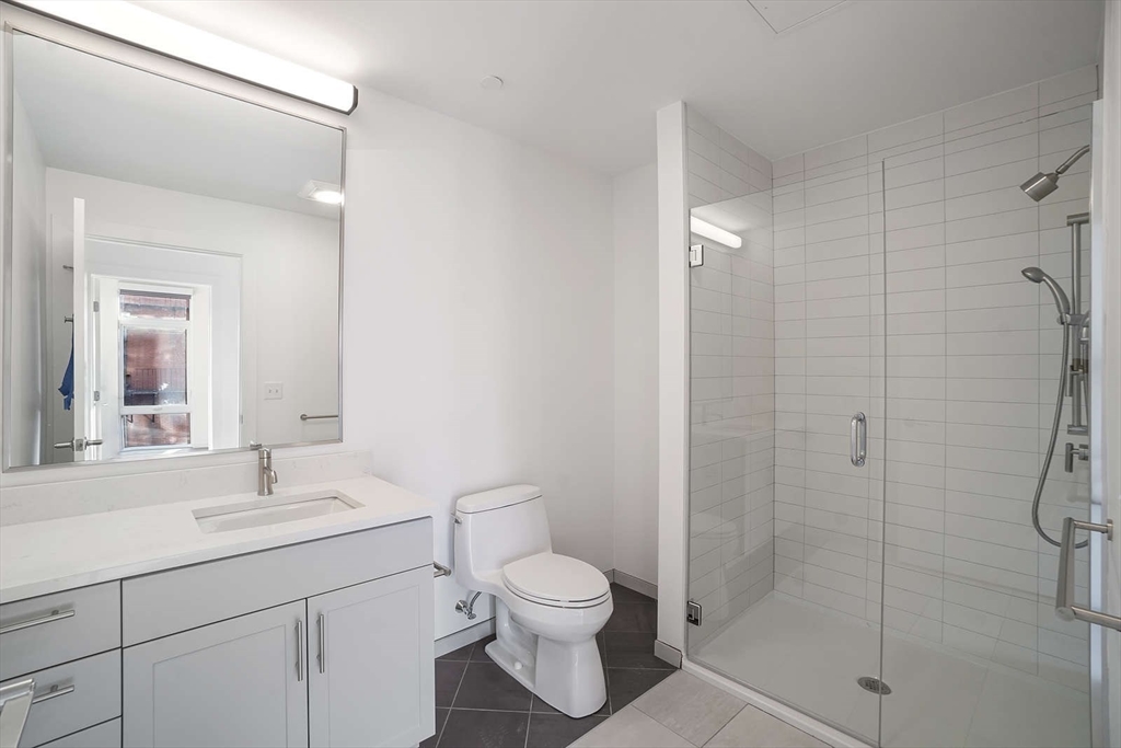 839 Beacon St, Fenway