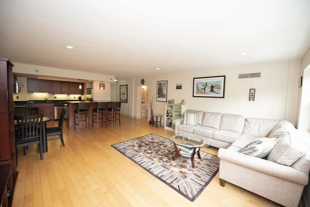 1600 Beacon St, Corey Hill