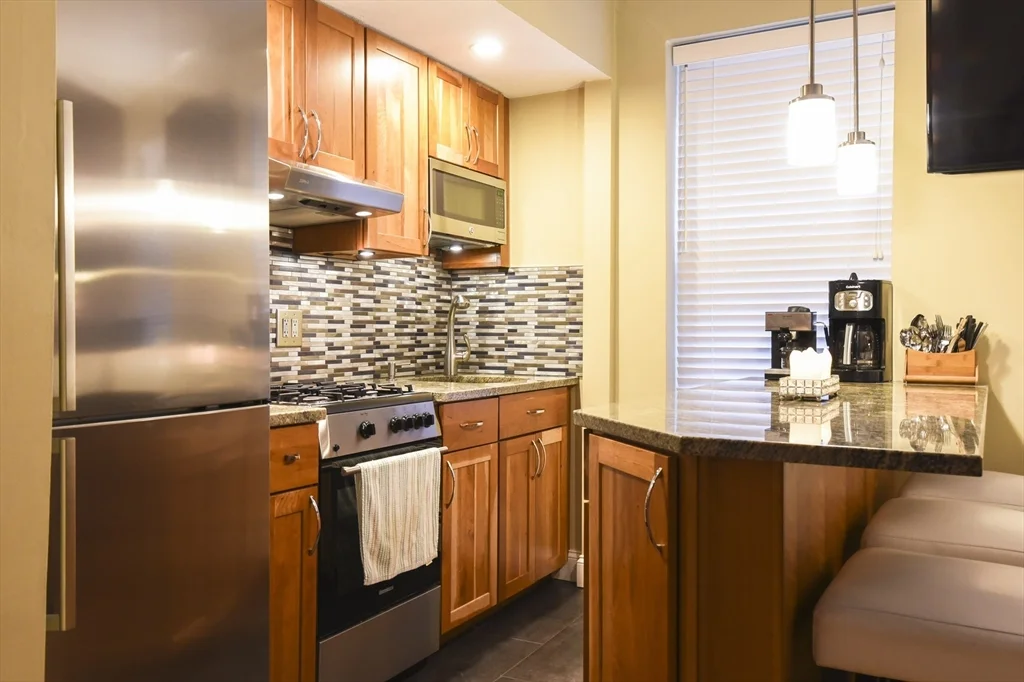 47 Tileston St, North End