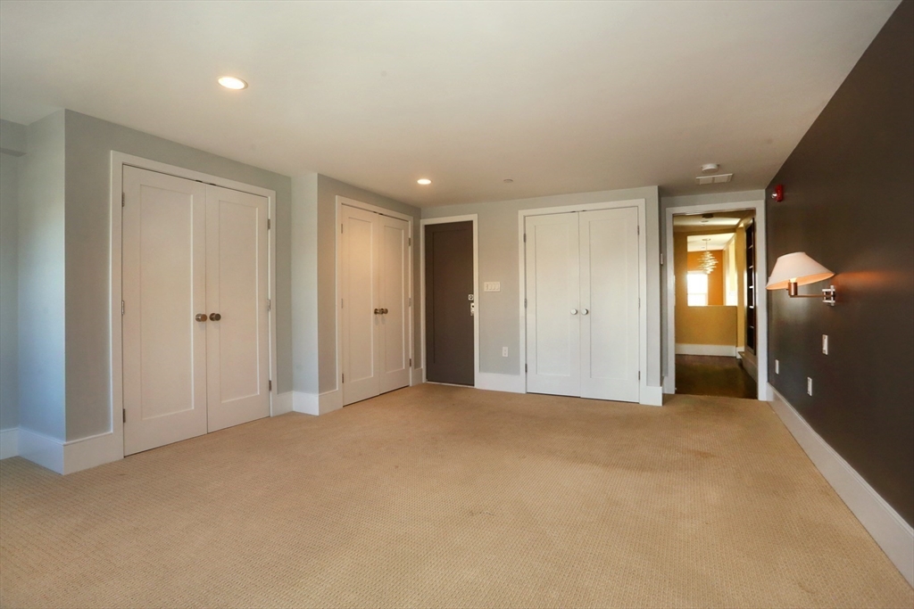 54 State, Newburyport