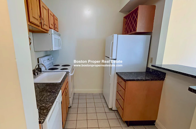 55 Queensberry St, Fenway