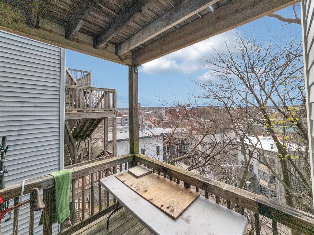 32 Fisher Ave, Mission Hill