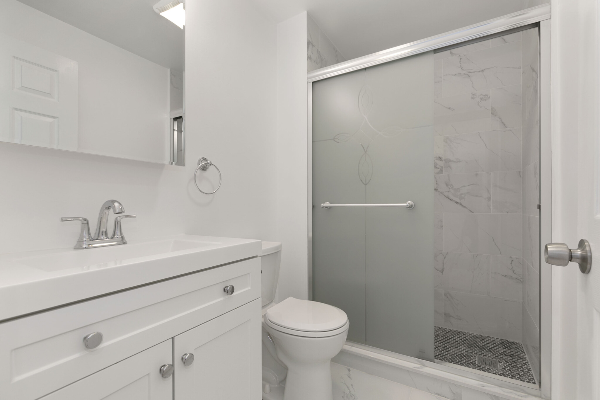 3 bed, 1 bath apartment for rent at 116 Price Unit 3, North End — photo 1 of 3