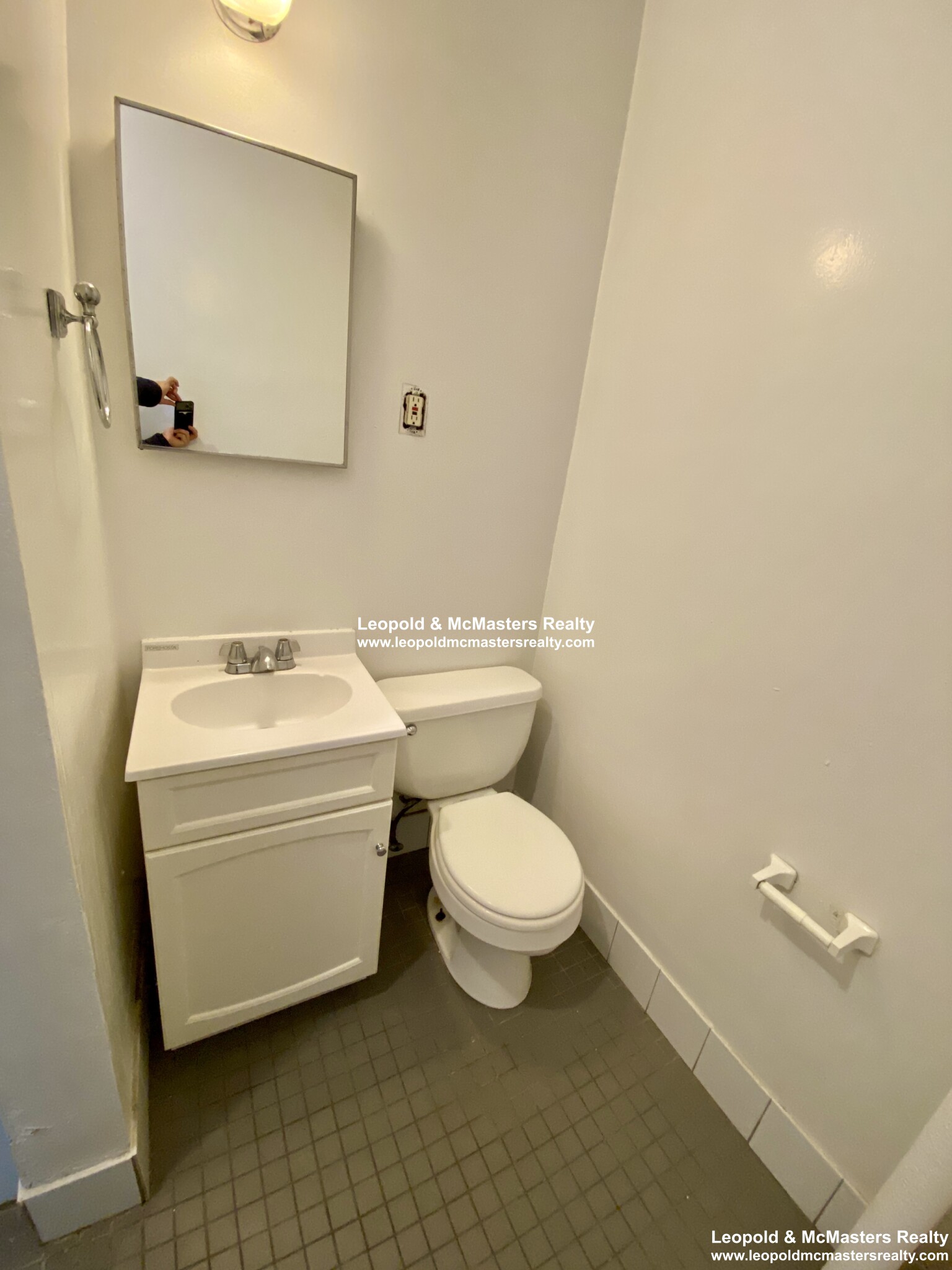 2 bed, 1 bath apartment for rent at 116 Warren St Unit 6, Brighton — photo 2 of 9