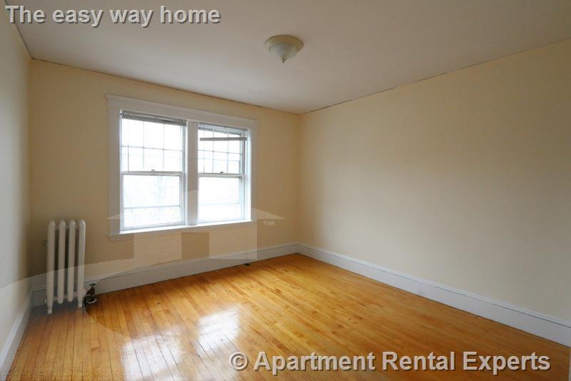 14 Centre St, Central Square