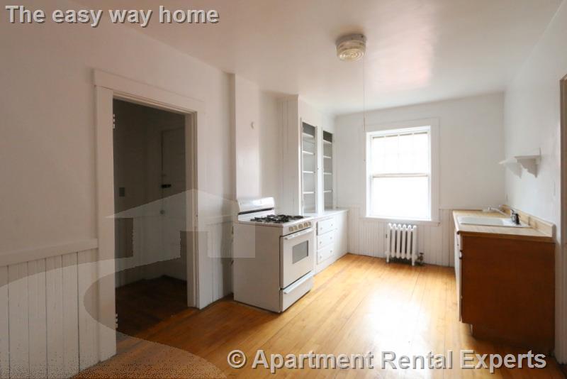 14 Centre St, Central Square