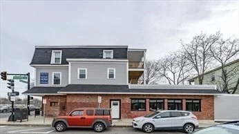 2 Rossmore Rd, Jamaica Plain