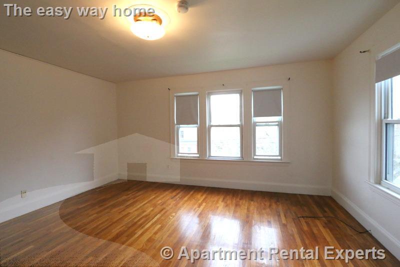 44 Central St, Spring Hill