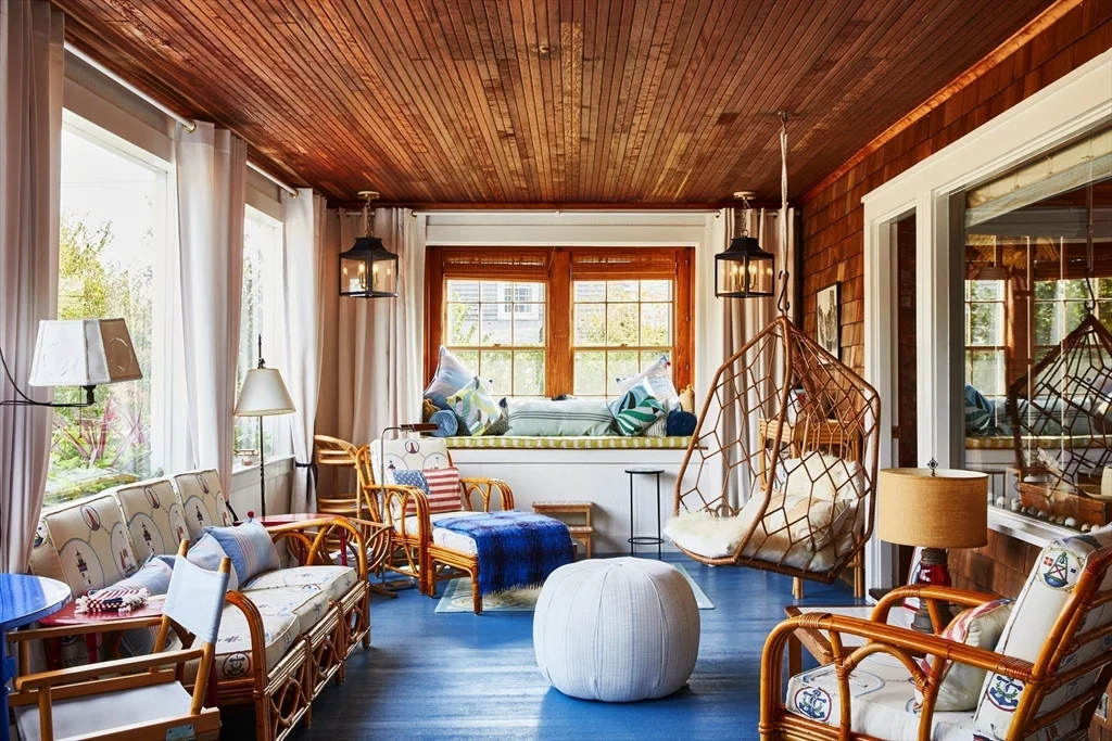 66 Hulbert Avenue North House, Nantucket