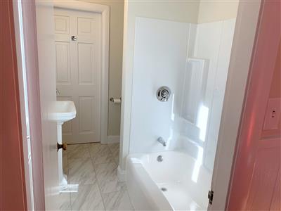 95 Cedar St, Powder House Square