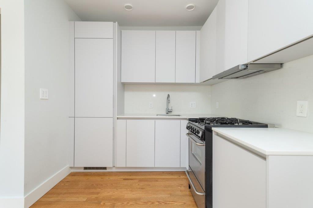 123 Highland Ave, Winter Hill