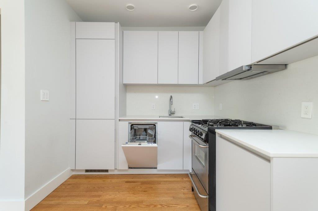 123 Highland Ave, Winter Hill