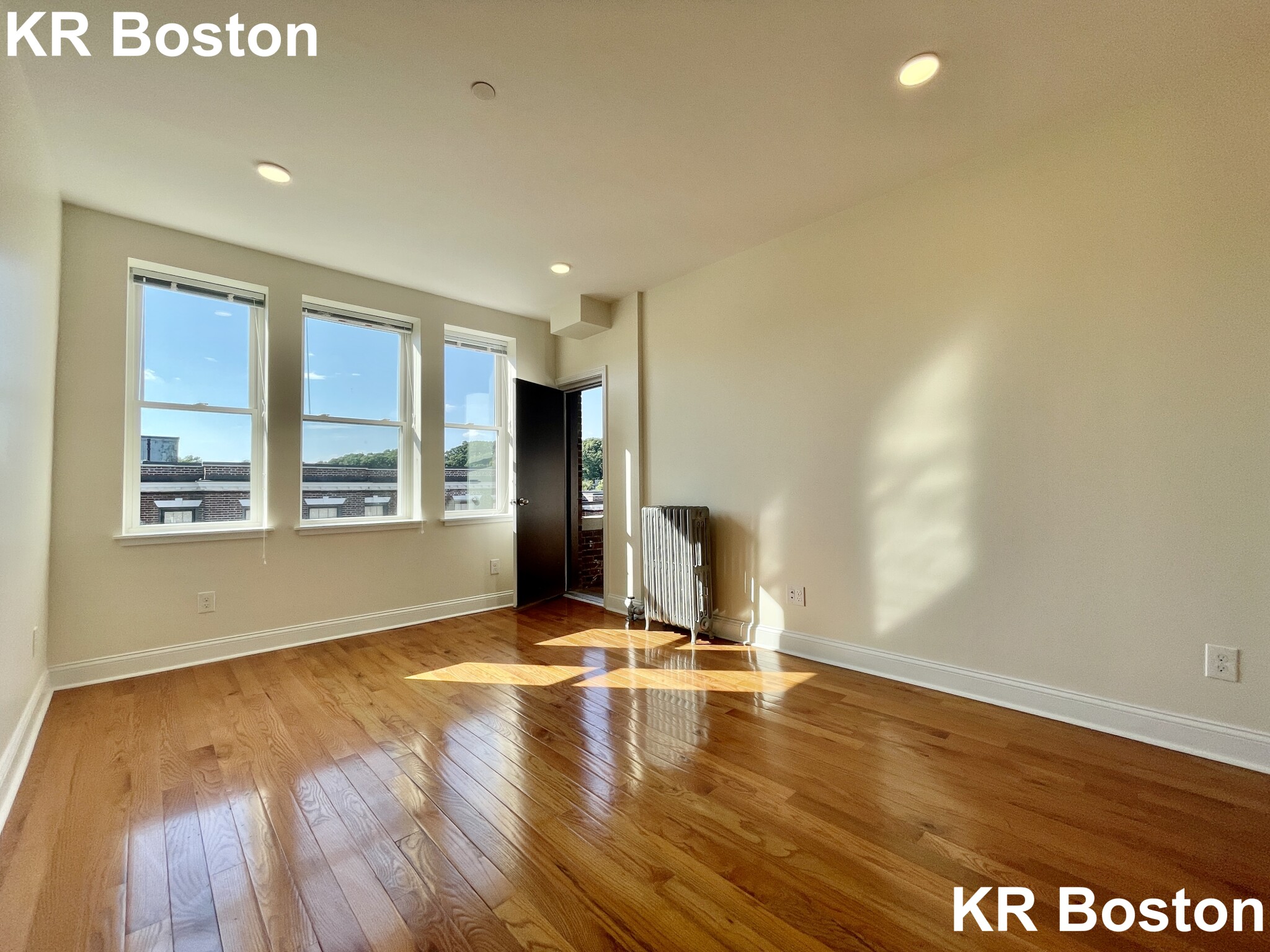 2 bed, 1 bath apartment for rent at 123 Sutherland Rd Unit L10, Brighton — photo 2 of 5