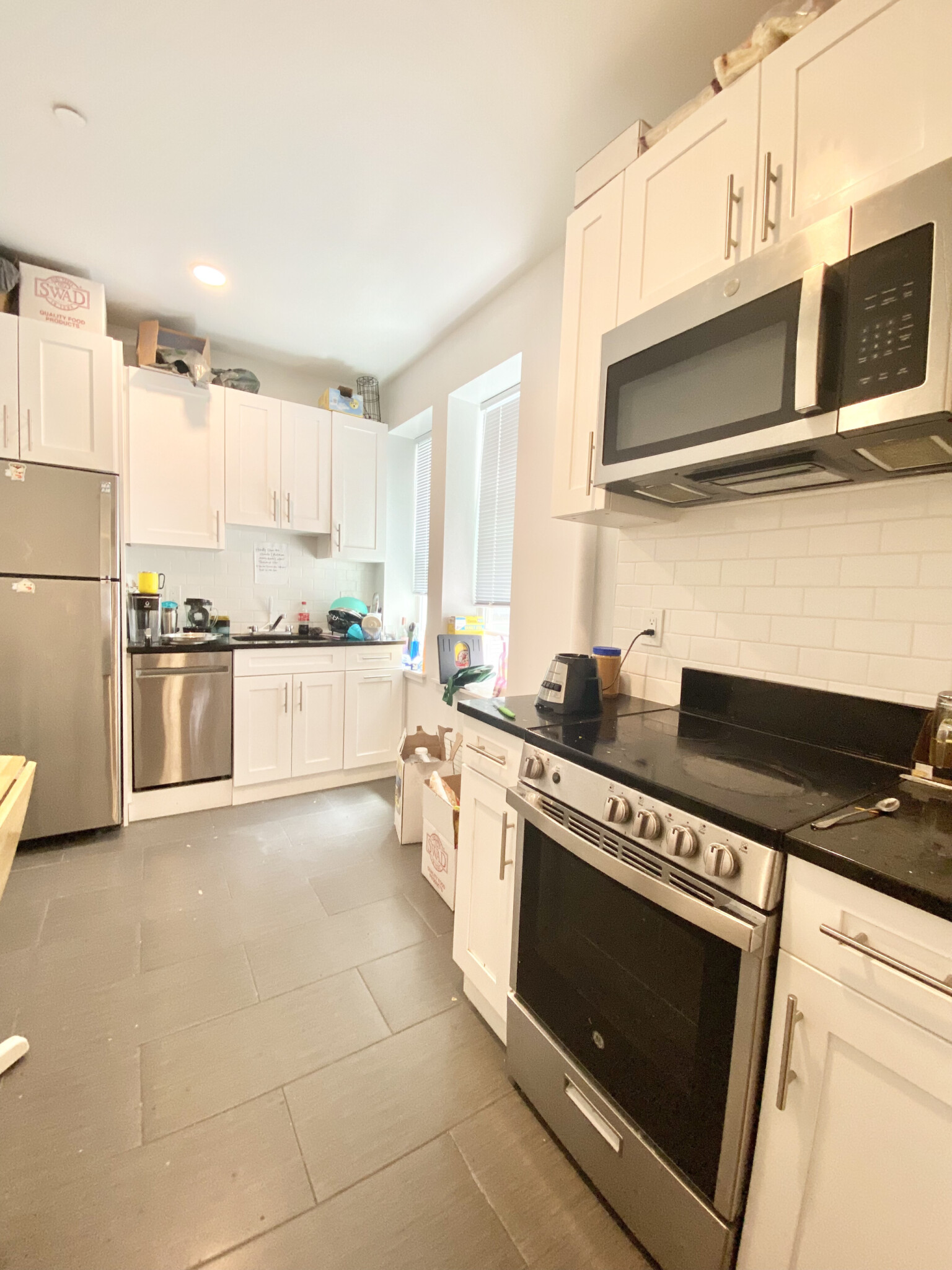 1 bed, 1 bath apartment for rent at 123 Sutherland Rd Unit C.., Brighton — photo 2 of 4