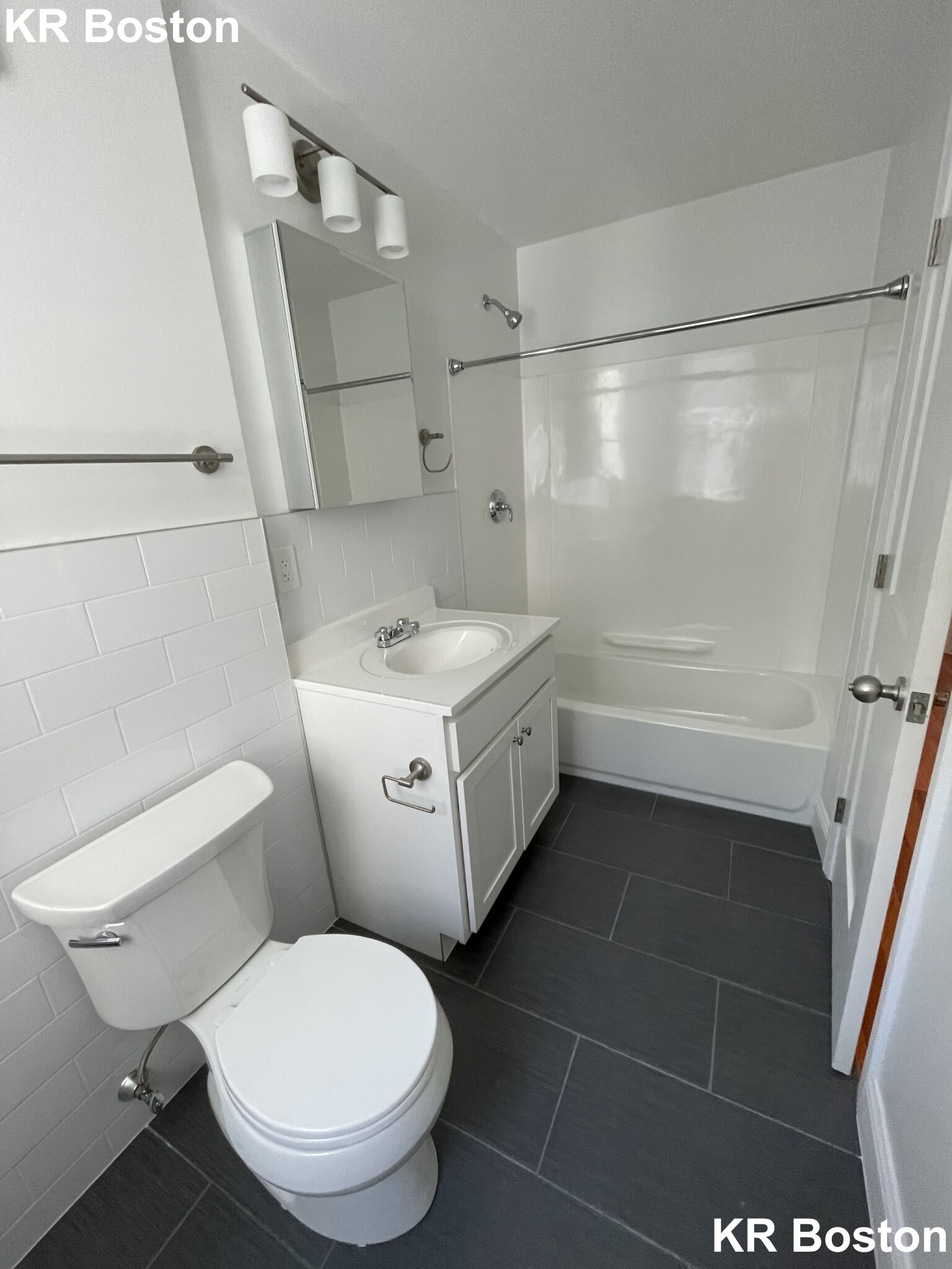 1 bed, 1 bath apartment for rent at 123 Sutherland Rd Unit G,, Brighton — photo 4 of 4